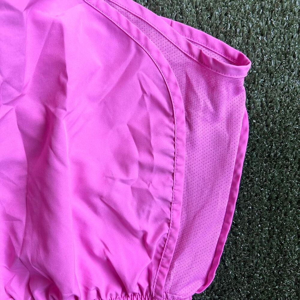 Nike Women's Pink Shorts - Picture 7 of 8